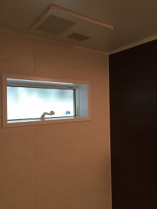 UBの窓は断熱窓を使用しています(^^)/